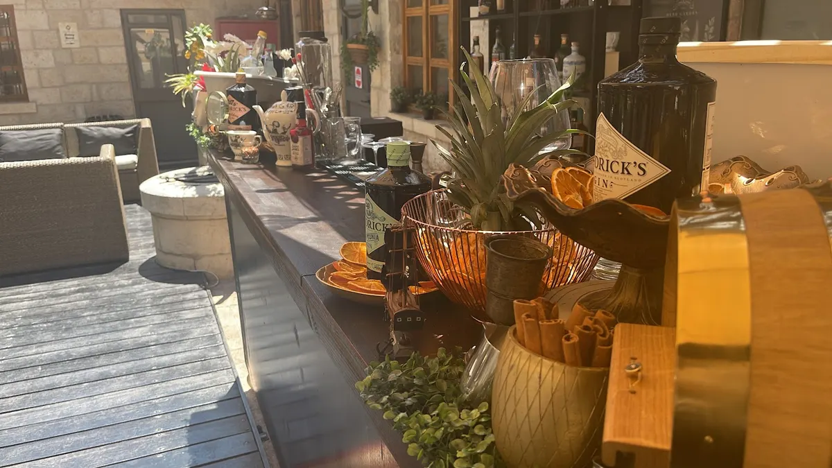 Botanica Gastro Bar