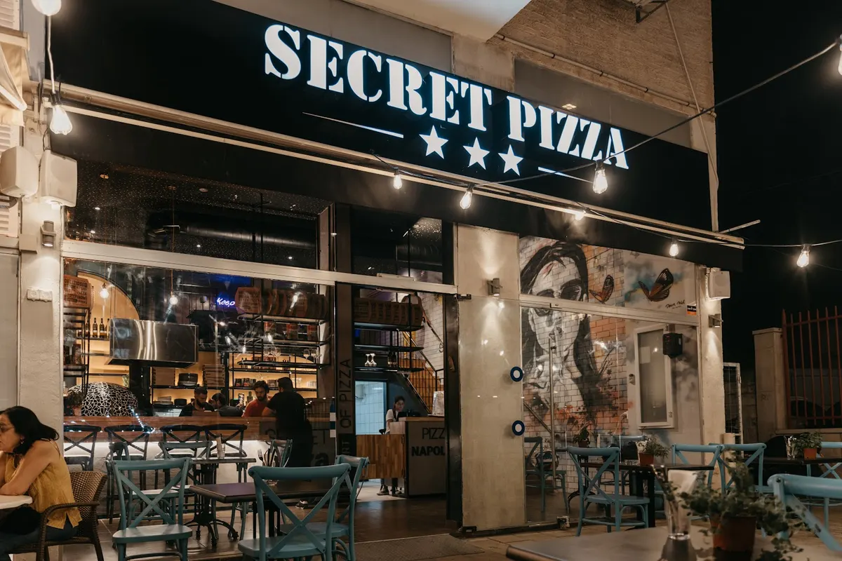 SECRET PIZZA