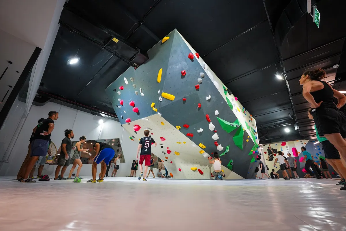 Mur d'escalade de performance rock