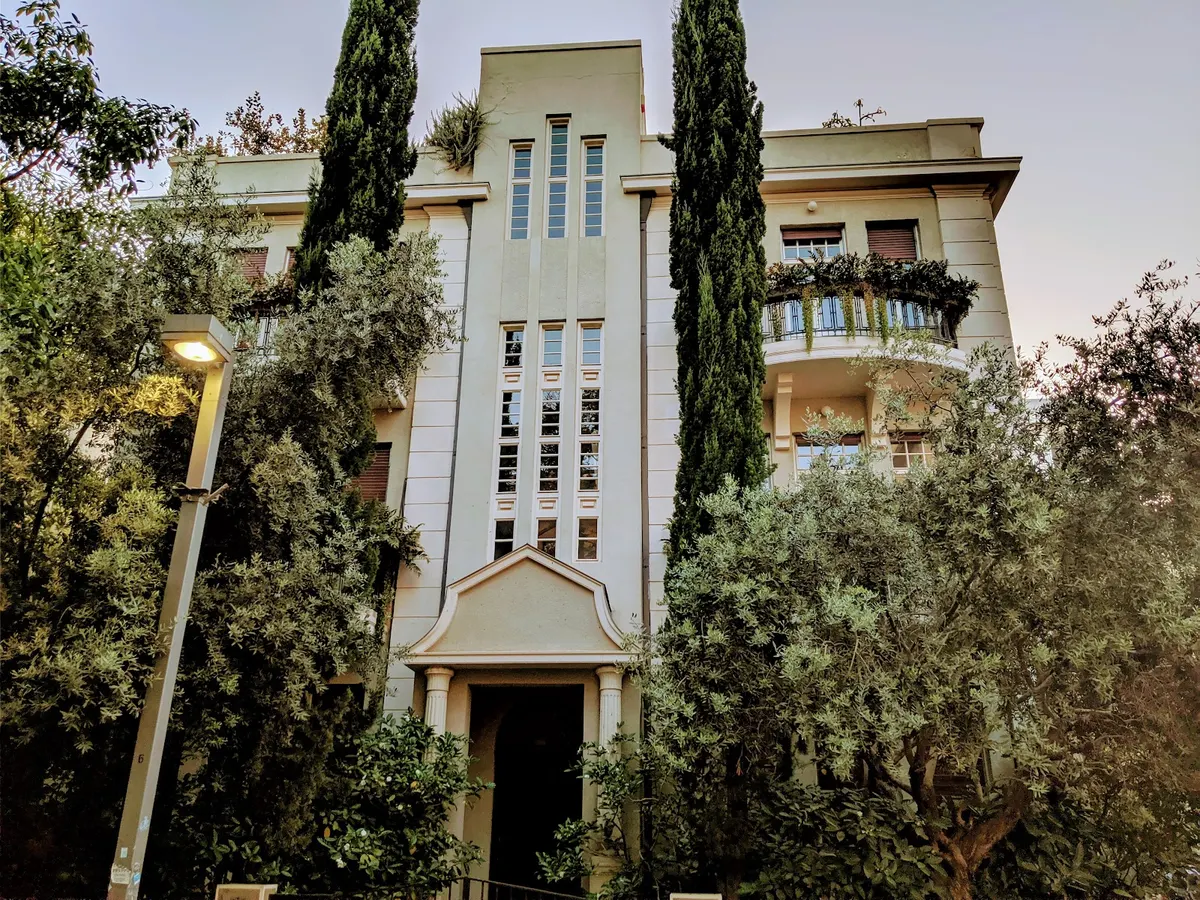 Place Bialik - 3