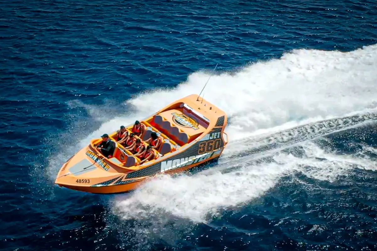 Monster Jet 360: une attraction maritime puissante